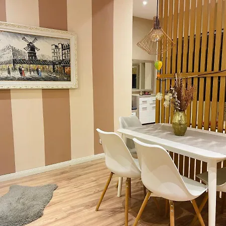 Apartmán Aj - Hidden Gem In Front Of Taiwan Center *