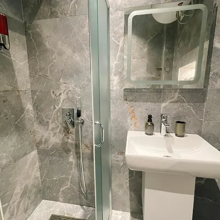 Apartmán Aj - Hidden Gem In Front Of Taiwan Center Tirana