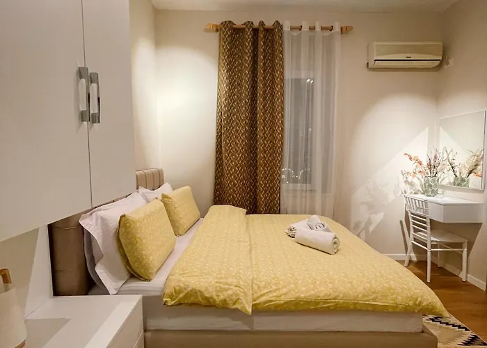 Aj - Hidden Gem In Front Of Taiwan Center