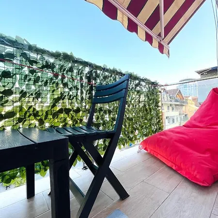 Aj - Hidden Gem In Front Of Taiwan Center *