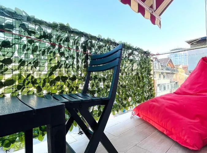 Aj - Hidden Gem In Front Of Taiwan Center *